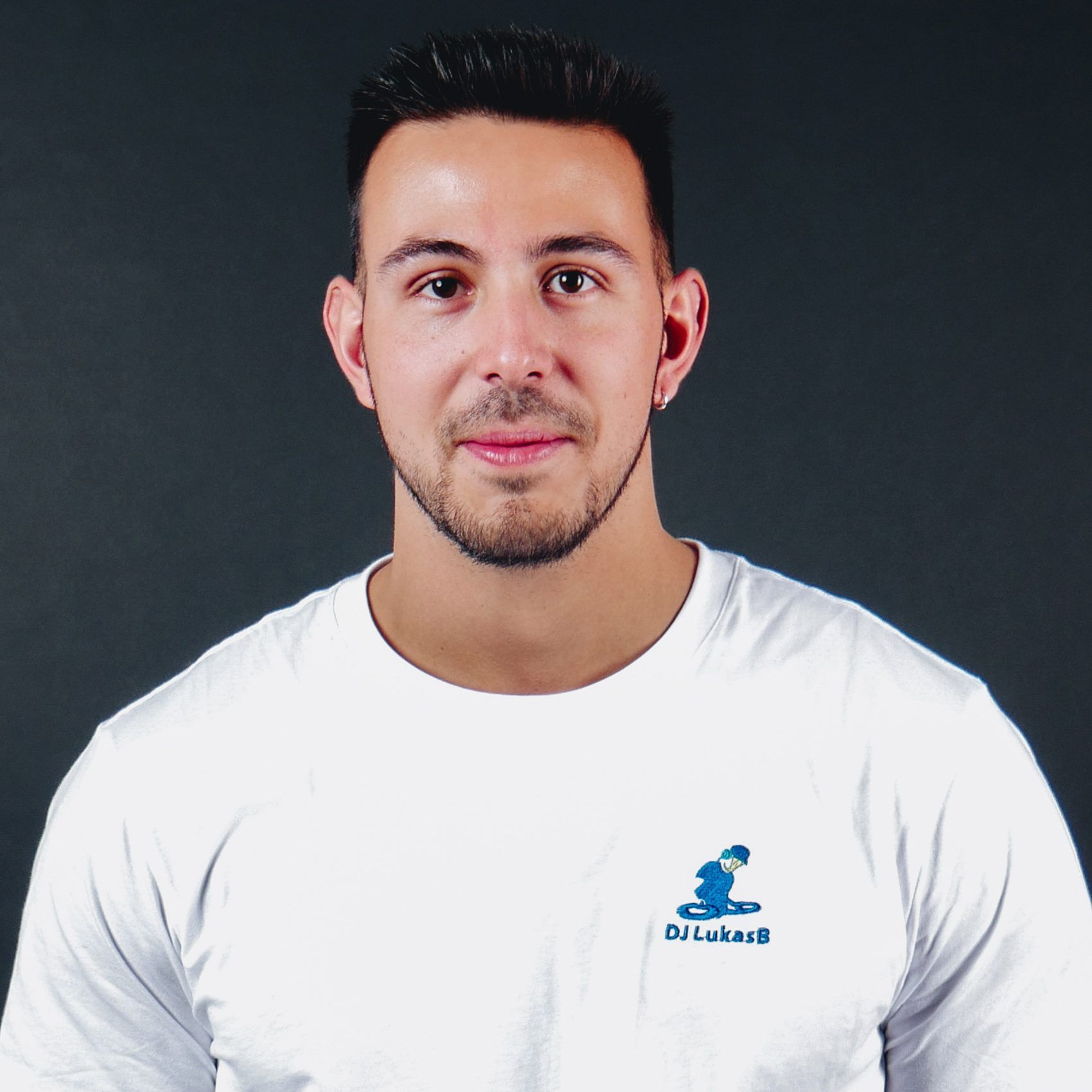 DJLUKASB